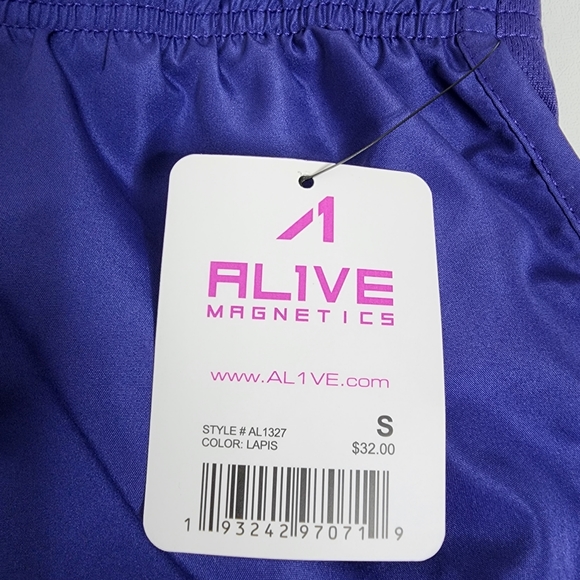 Alive Magnetics Athletic Shorts Lapis Women's Size Small NWT - Picture 10 of 11